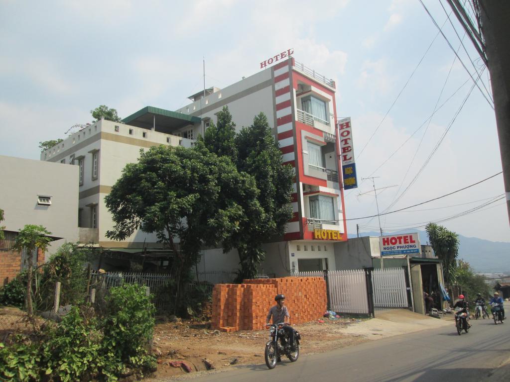 Ngoc Phuong Hotel バオロク エクステリア 写真